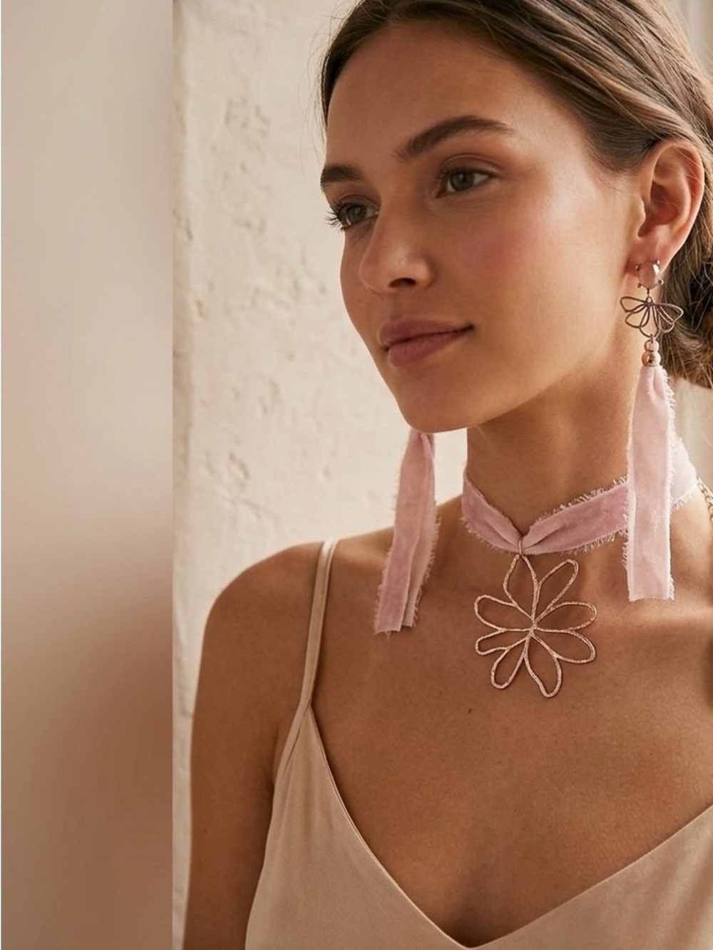 Free People Pink and Gold Tone Flower Pendant Chocker with Matching Earrings